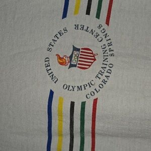 VINTAGE 1980'S US OLYMPIC TRAINING CENTER COLORADO SPRINGS RAINBOW T SHIRT
